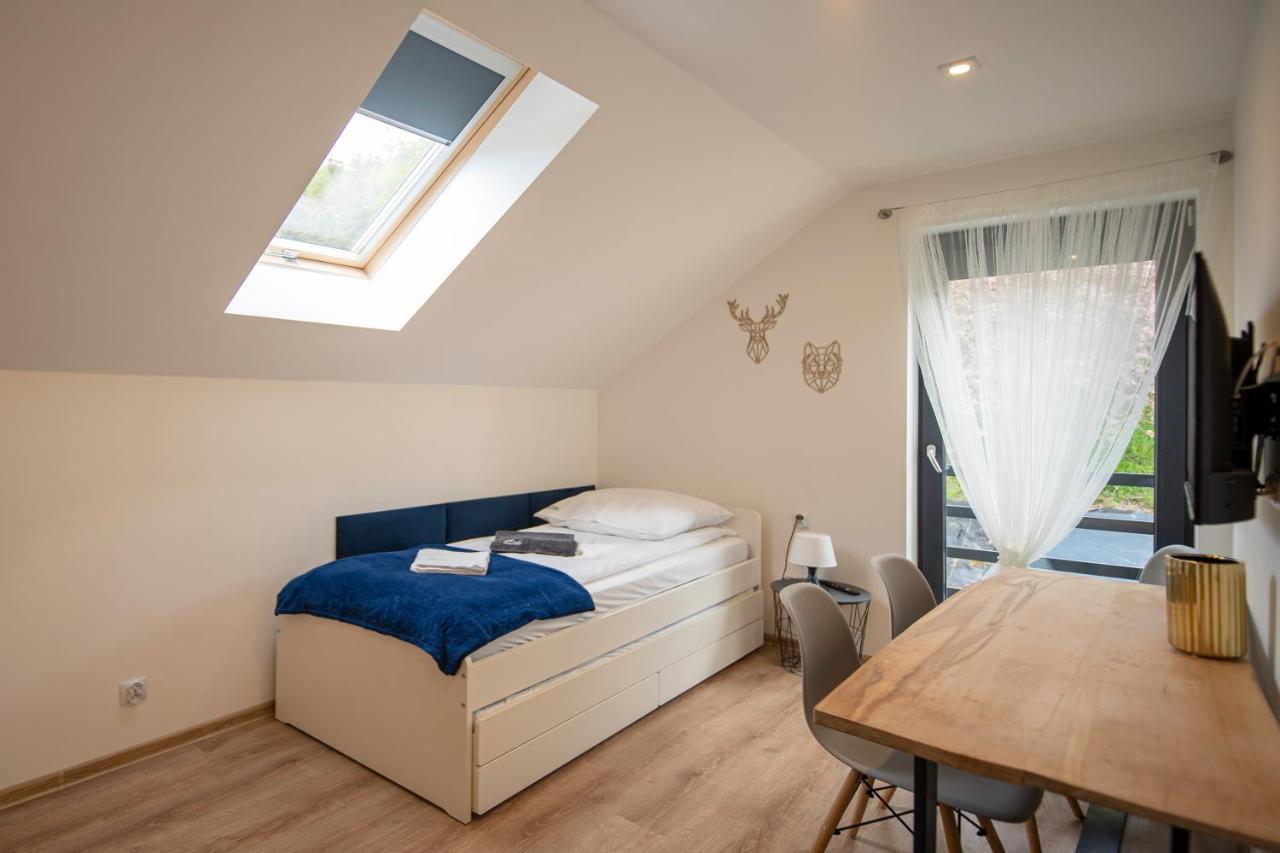 Apartament Na Borach II Spa ชเจอร์ค ภายนอก รูปภาพ