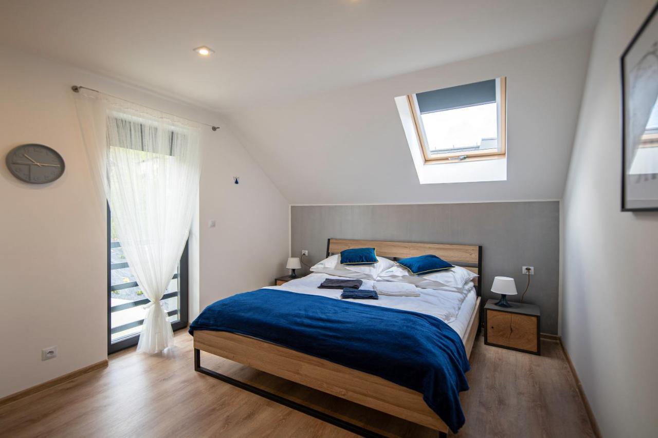 Apartament Na Borach II Spa ชเจอร์ค ภายนอก รูปภาพ
