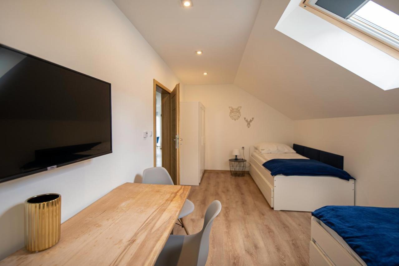 Apartament Na Borach II Spa ชเจอร์ค ภายนอก รูปภาพ
